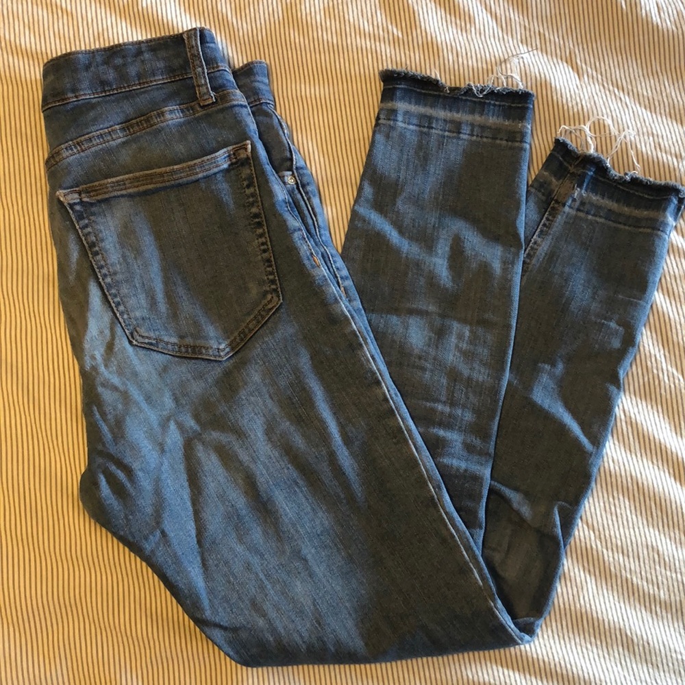 High waisted jeans
